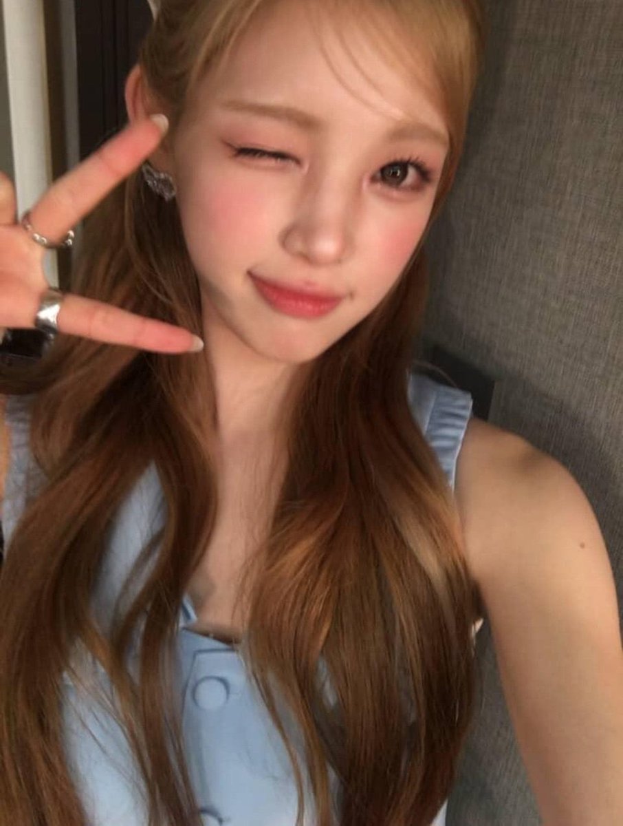 Princess tweet media