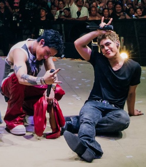 А́нна • милый маленький малыш 🏒 tweet media