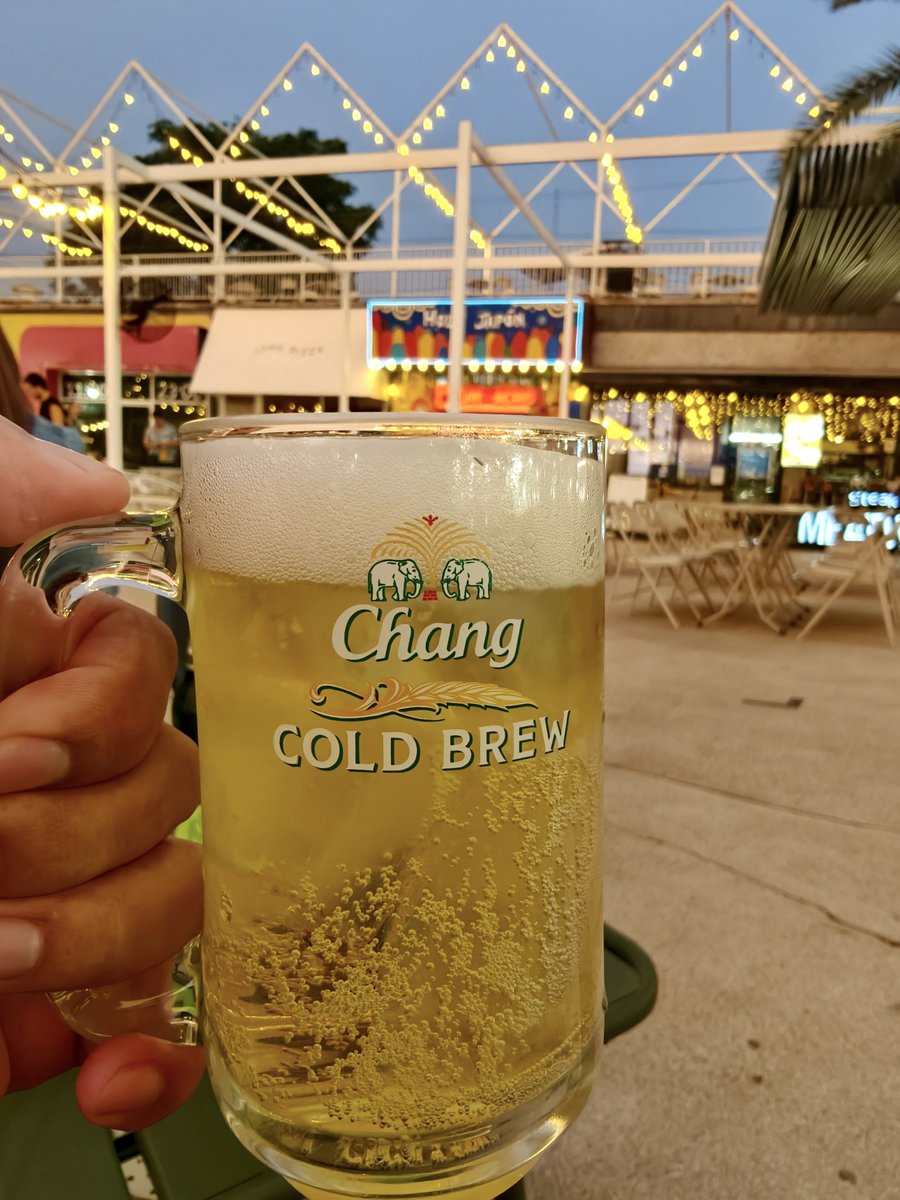 malongkunna's tweet photo. กินเบียร์กันคร๊าบบ 🍻 #ต้นตาล #ขอนแก่น #ขอนแก่นในเมือง https://t.co/hKx8tSmPC5