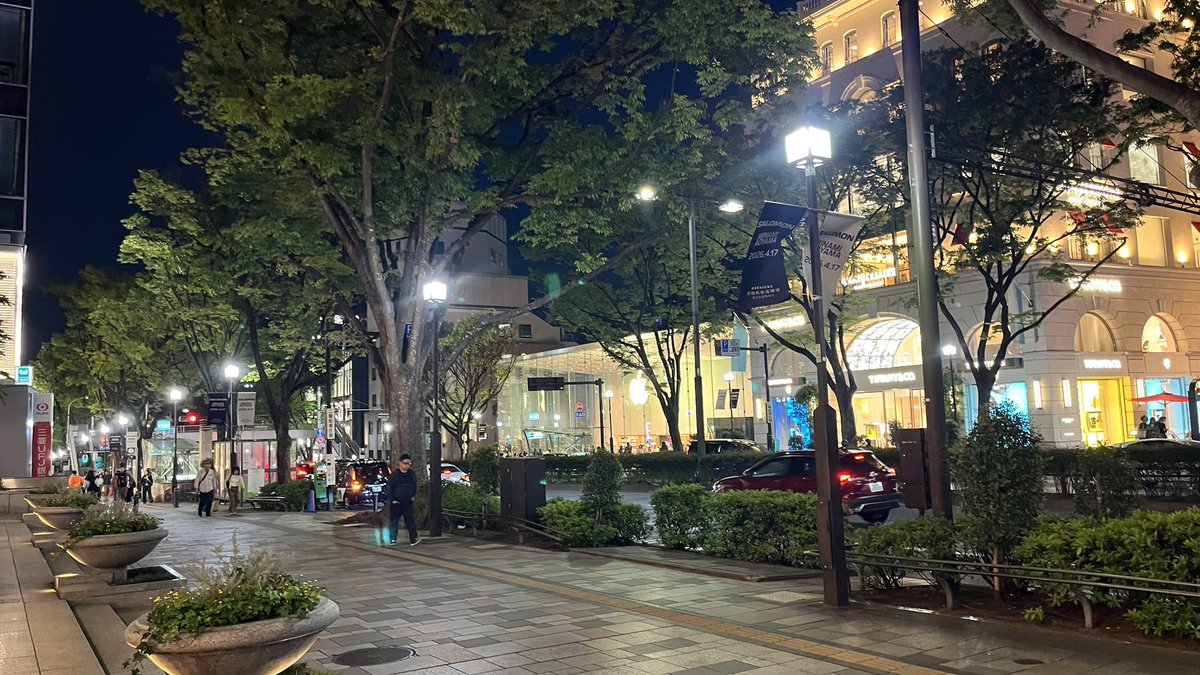mona1300's tweet photo. たまには外出もいいもんだ♪ https://t.co/o3j5WPQfVI