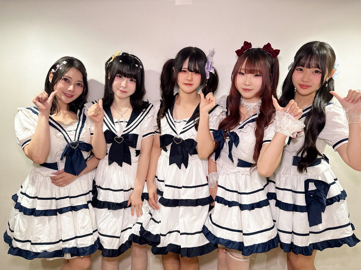 idol_spirits1's tweet image. ◌⋆｡˚✩◌⋆｡˚✩
⚡️𝗜𝗗𝗢𝗟 𝗦𝗣𝗜𝗥𝗜𝗧𝗦 4月号⚡️

13〜16番目の出演者は

【#SeedS】さん
【#TJP】さん
【#Sure】さん
【#岩村華】さん
でした✨

#アイドルスピリッツ #アイスピ
#アイドル
◌⋆｡˚✩◌⋆｡˚✩