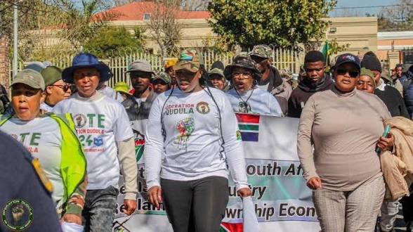 Born-in-SA🇿🇦 tweet media