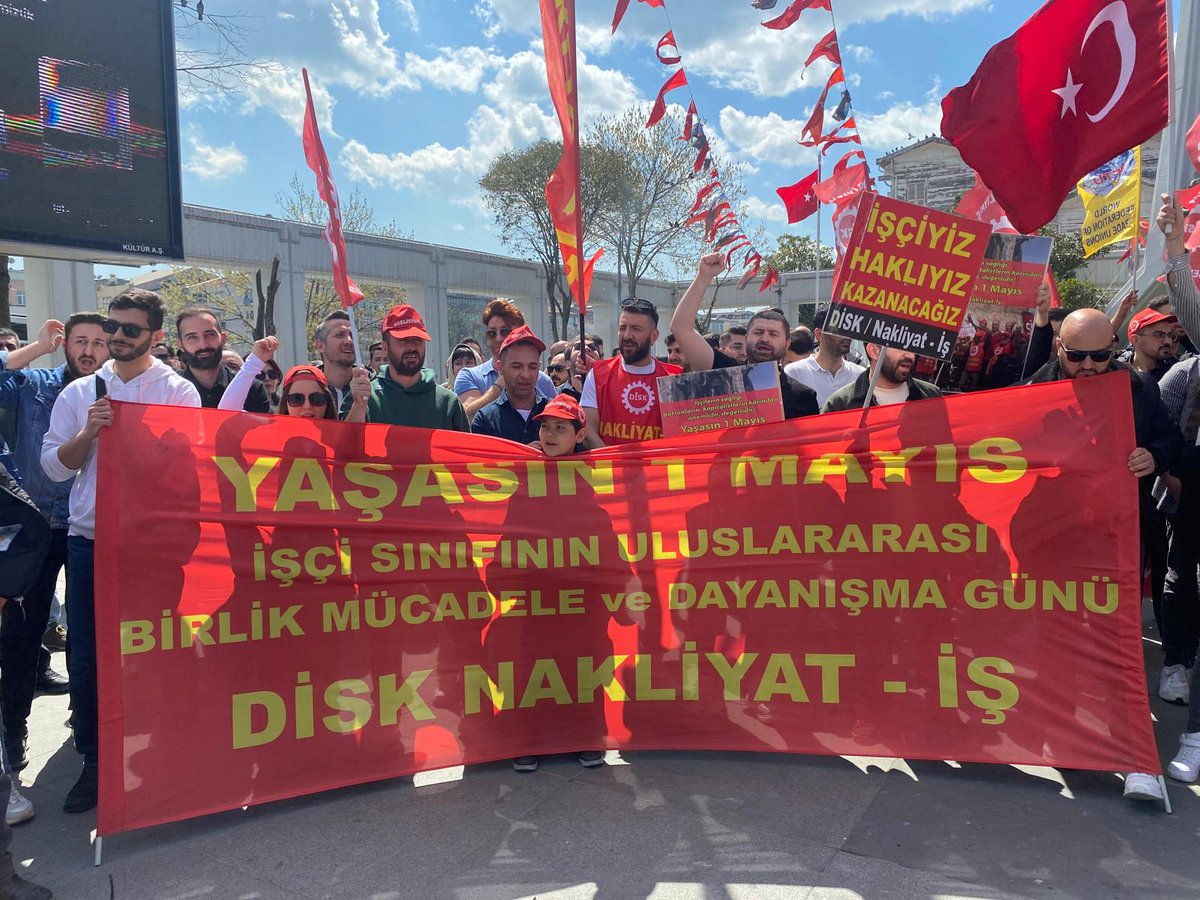 Nakliyatsendika's tweet image. FedEx Express’te TİS sürecinde işverenin dayattığı ücret artışlarına karşı Bakırköy Özgürlük Meydanı’ndayız!
Sefalet ücretine karşı, insanca yaşam için mücadele ediyoruz.
1 Mayıs’ta Taksim’deyiz!
#FedEx @FedEx