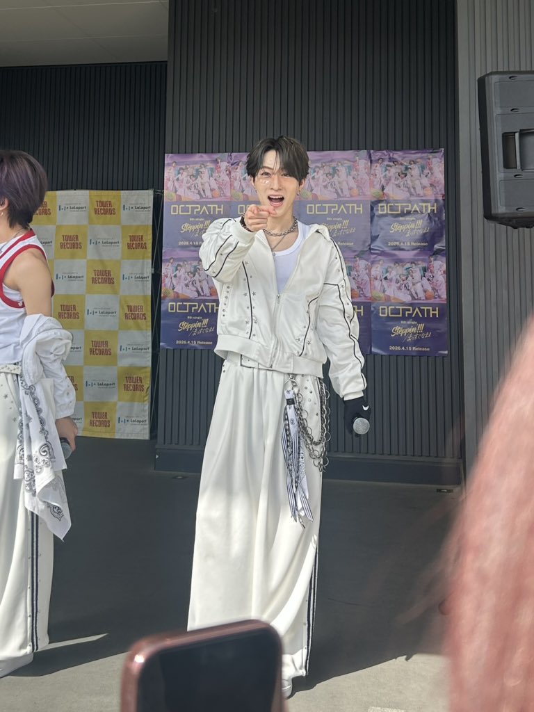 全身撮るなら我にわかせろ!!!!
((ﾋﾞｼﾞｭﾖﾛｼ
 #OCTPATH_Steppin