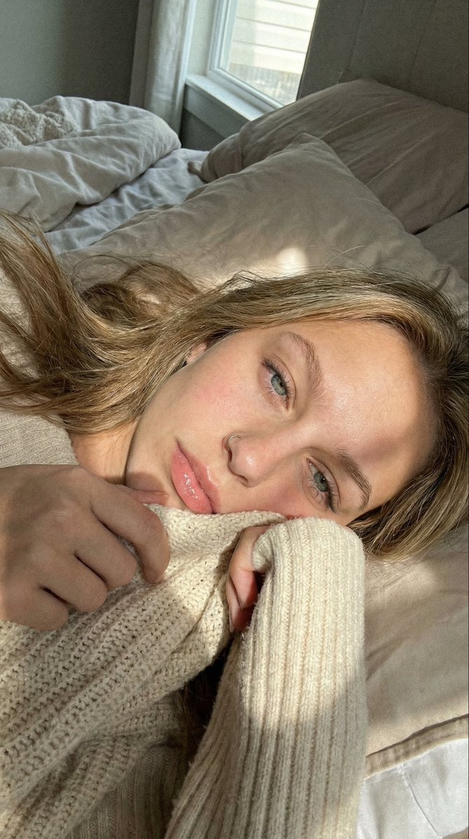 Aria Sola tweet media