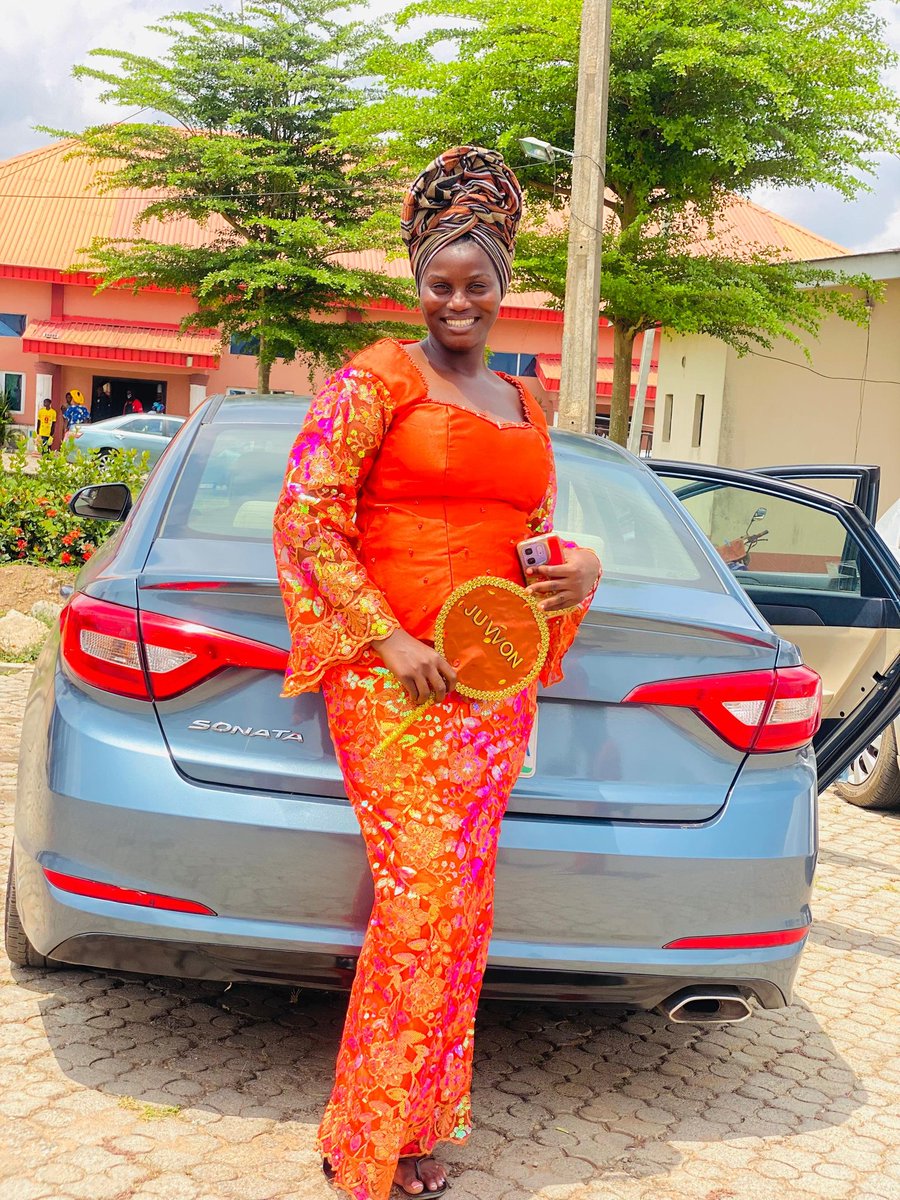 Omo_Juwon's tweet photo. 🧡💐
OdunOla'26🥳 https://t.co/Fqj8efv1GV