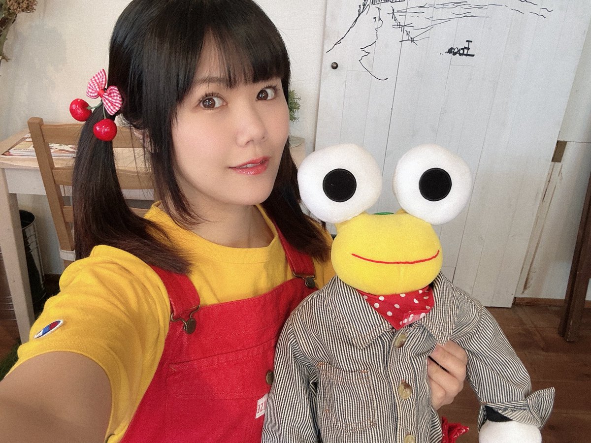ebisawa_akane's tweet photo. 宮城ケーブルテレビ(マリネット)
音楽エンタメ番組 #BFTV と
東北10局ラジオ
『BIG FISH FACTORY』収録でした📺
チーム仙台のスタッフさんが
次の現場前スタジオに寄って
差し入れ届けてくれました🥹
ありがとうございます.ᐟ.ᐟ
オンエアの情報はまたお知らせします📢 https://t.co/6gXQ91RkCE