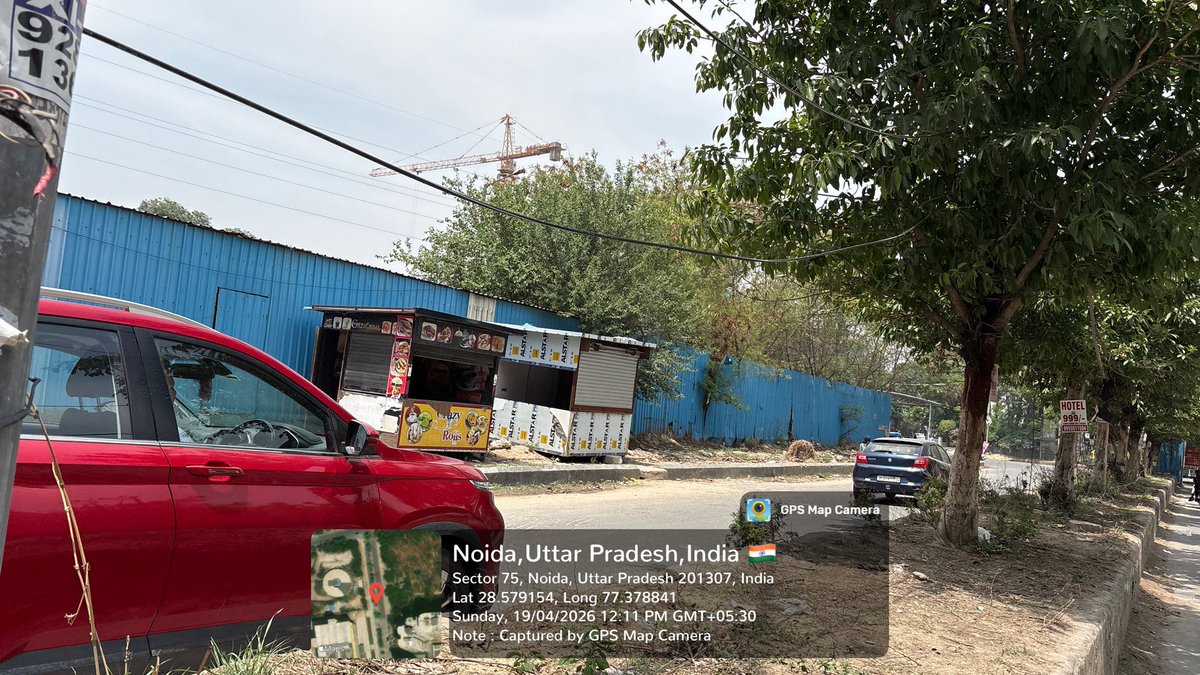GJ97544737's tweet photo. @noida_authority

Please help to clean garbage from noida sector 75 green belt area..I hope Atleast this will come under Noida authority not any builder.. https://t.co/btBapWkkSv