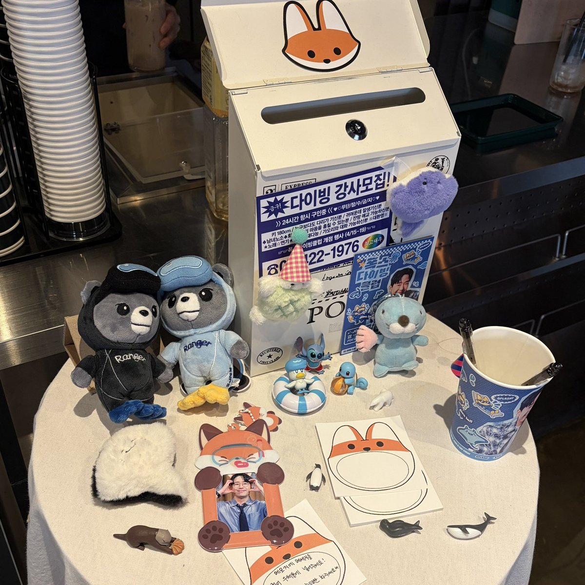 rrr93483100's tweet photo. 미리 생일축하해요 내본진🤍💙
너무 이뻐요🥺🥹

#DIVE_INTO_UKJ
#폭스다이빙클럽_회원모집
#HAPPY_KIJOON_DAY https://t.co/HFyF7Hx4Jw