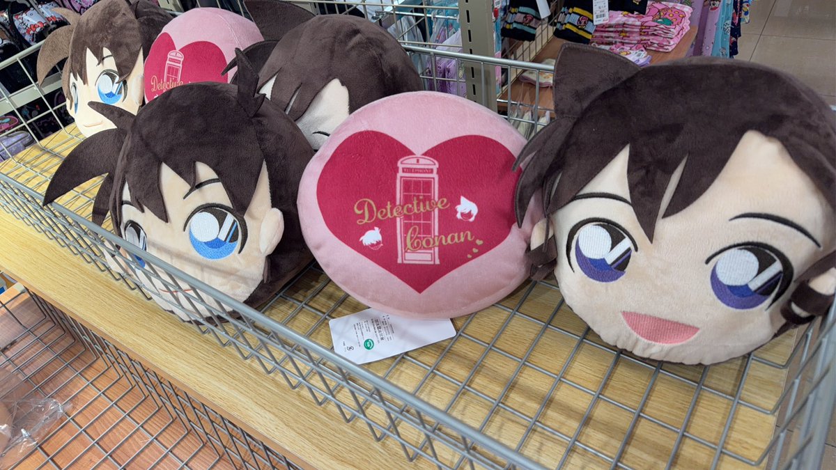 オタク早すぎて！！売り切れ商品多すぎた！！！個人にこの3連クッションは笑ったw