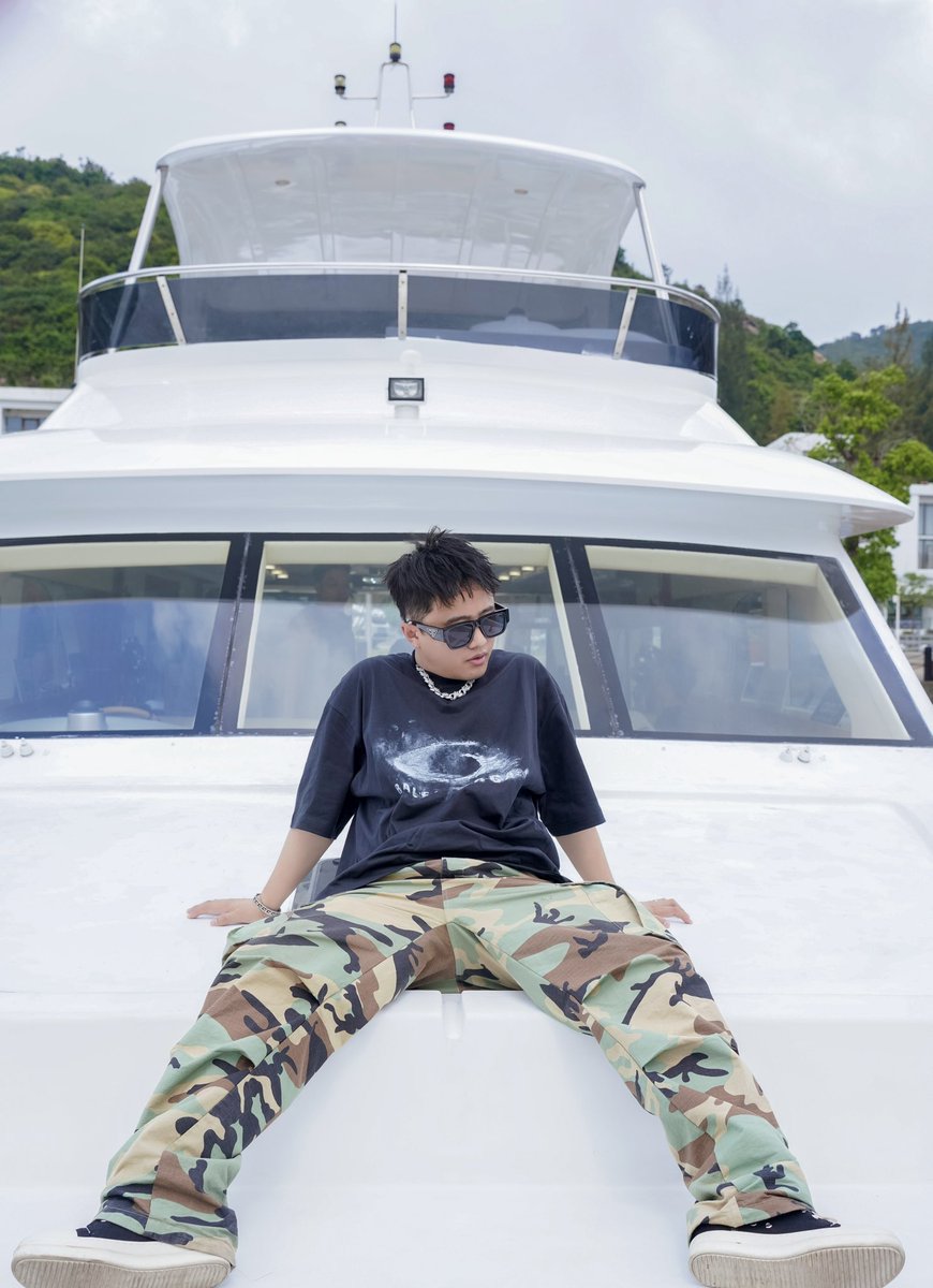 LOYAL路遥 tweet media