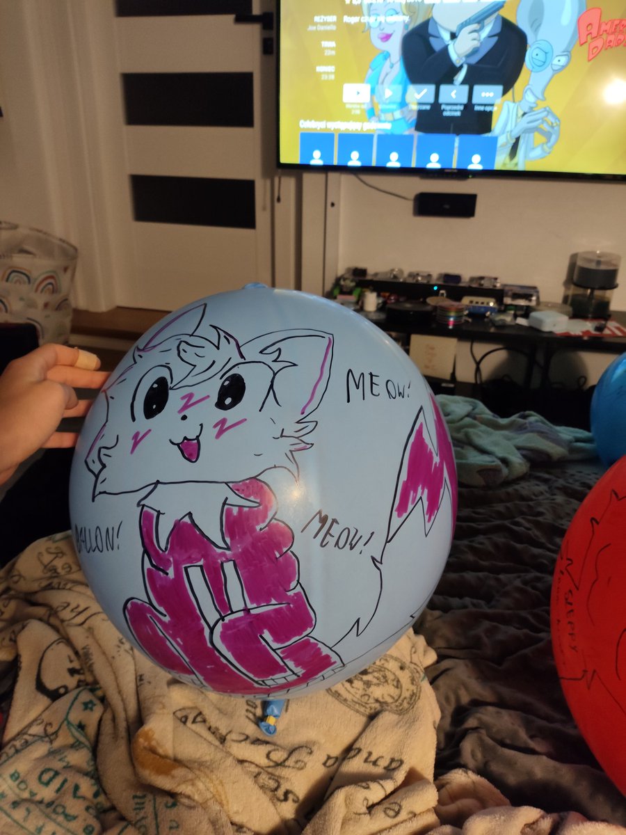 little_loon_pl's tweet photo. >w<

#looner #Balloon #loon #bigballoon #boykisser #femboy #furry #drawing #art https://t.co/AElFgJHm8r