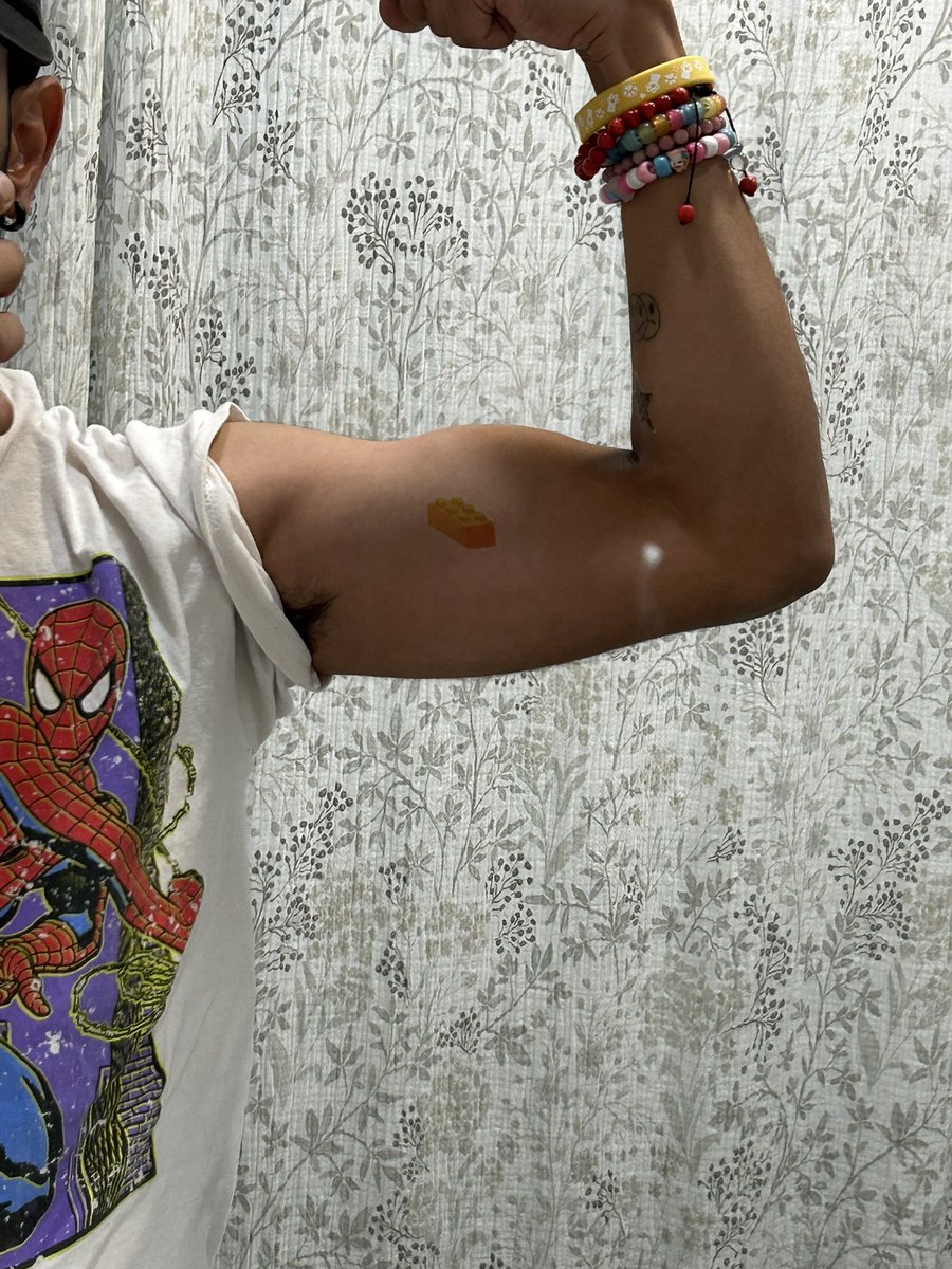 godwithalittleg's tweet image. forgot to post my new #tattoo x2