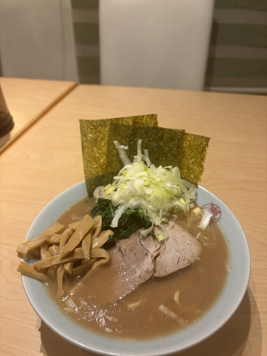 家系ラーメン 貫徹家 tweet media