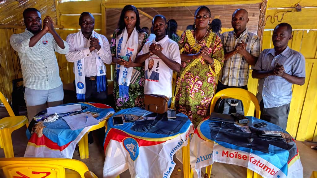 [#RDC : Aucune avenue sans <a href="/Ensemble_MK/">Ensemble pour la République</a> !

Le travail sur le terrain porte ses fruits ! 

Objectif 2028, <a href="/moise_katumbi/">Moise Katumbi</a> président de la république ! !!]