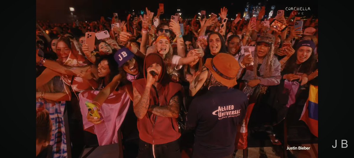 hay cosas que nunca cambian #BIEBERCHELLA