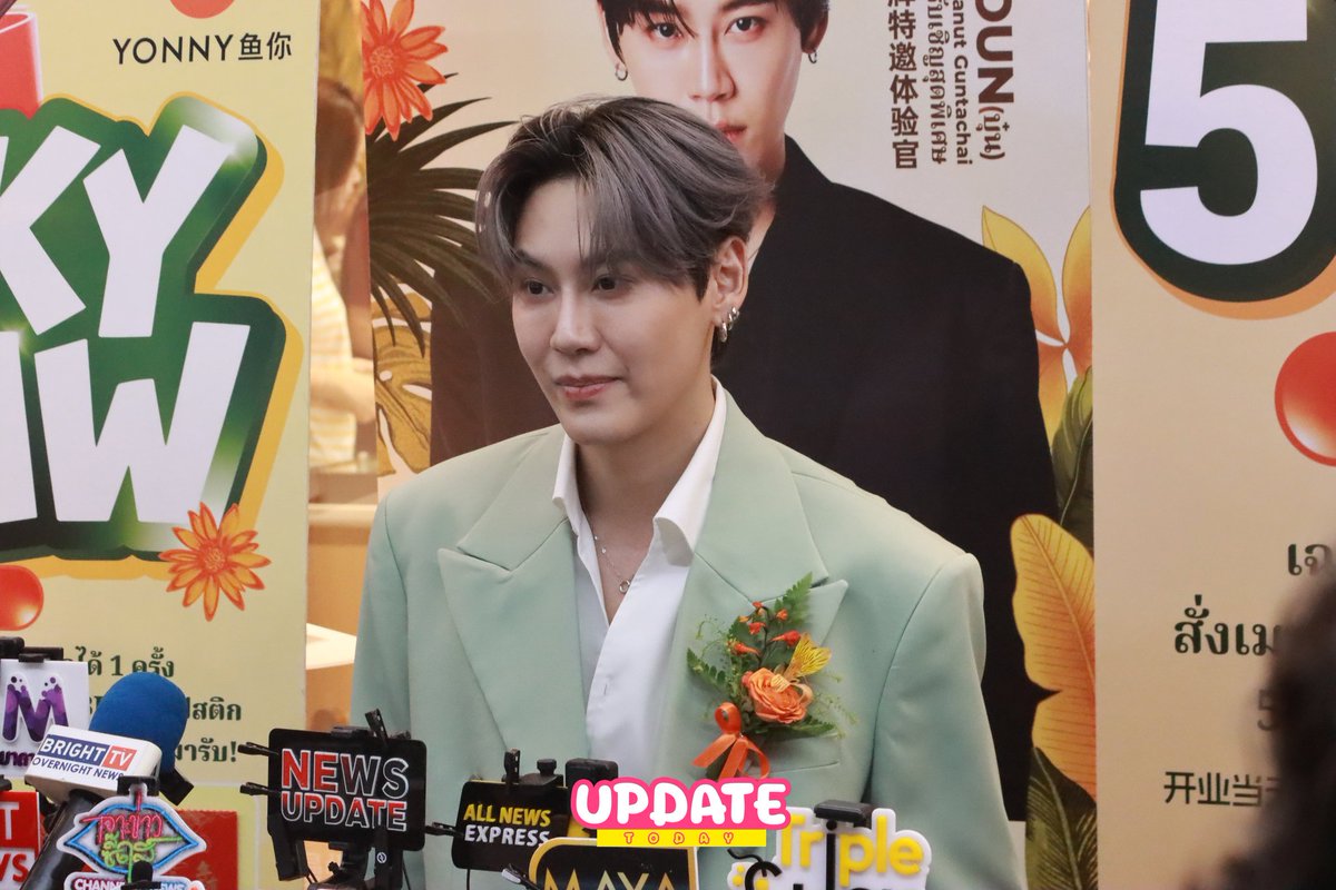 UPDATE TODAY tweet media