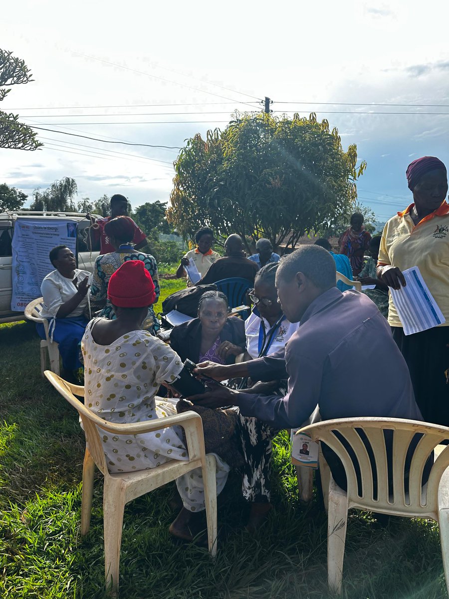 GideonSsekidde's tweet image. Raising awareness, breaking stigma &amp;amp; screening for hypertension in our communities.

Let’s back our community health heroes who bring care to the grassroots.
#GoldenPosts @GCICUganda
#VHTs #CommunityHealth #HealthForAll @GovUganda
@OmnimedU4865