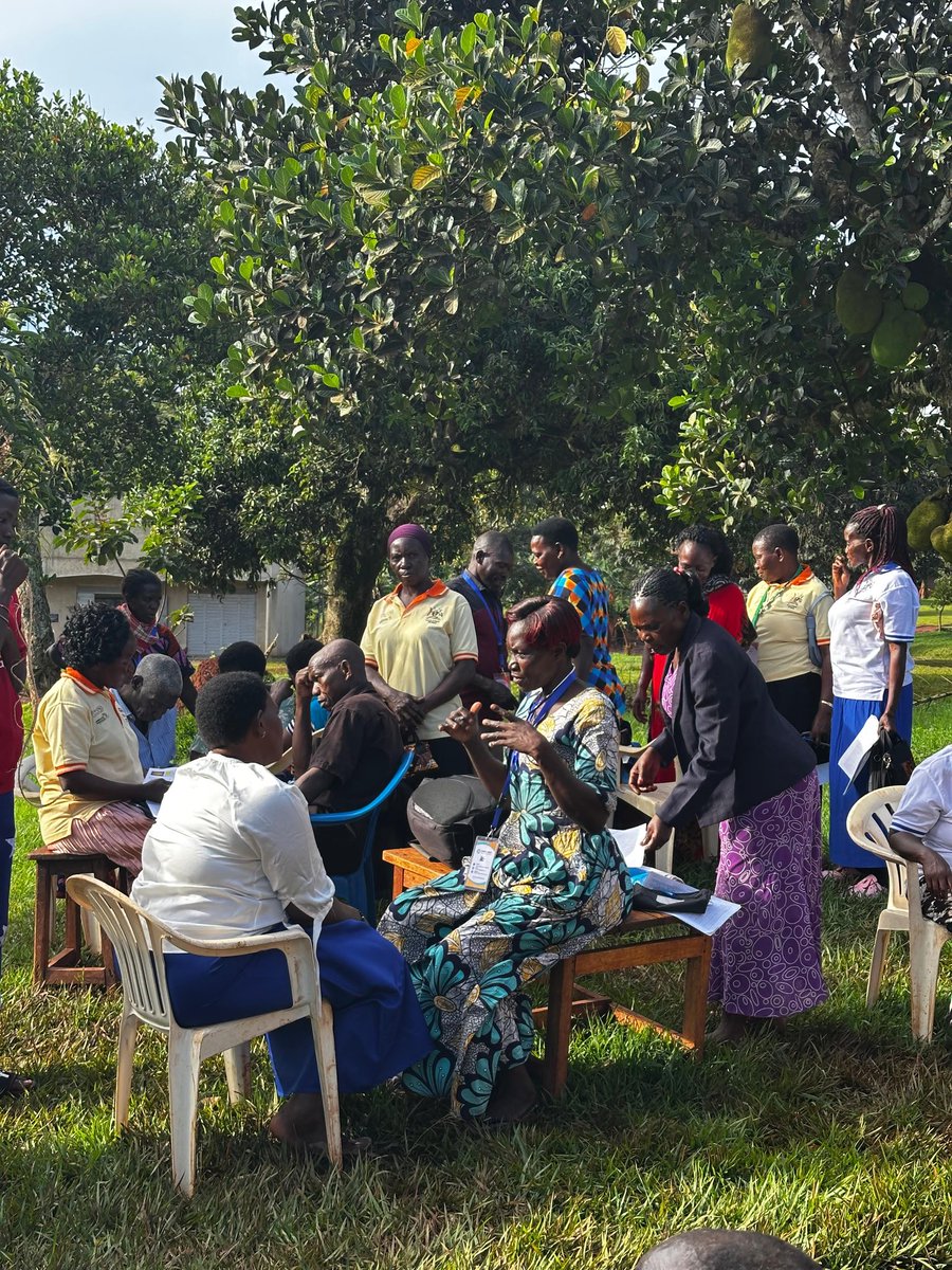 GideonSsekidde's tweet image. Raising awareness, breaking stigma &amp;amp; screening for hypertension in our communities.

Let’s back our community health heroes who bring care to the grassroots.
#GoldenPosts @GCICUganda
#VHTs #CommunityHealth #HealthForAll @GovUganda
@OmnimedU4865