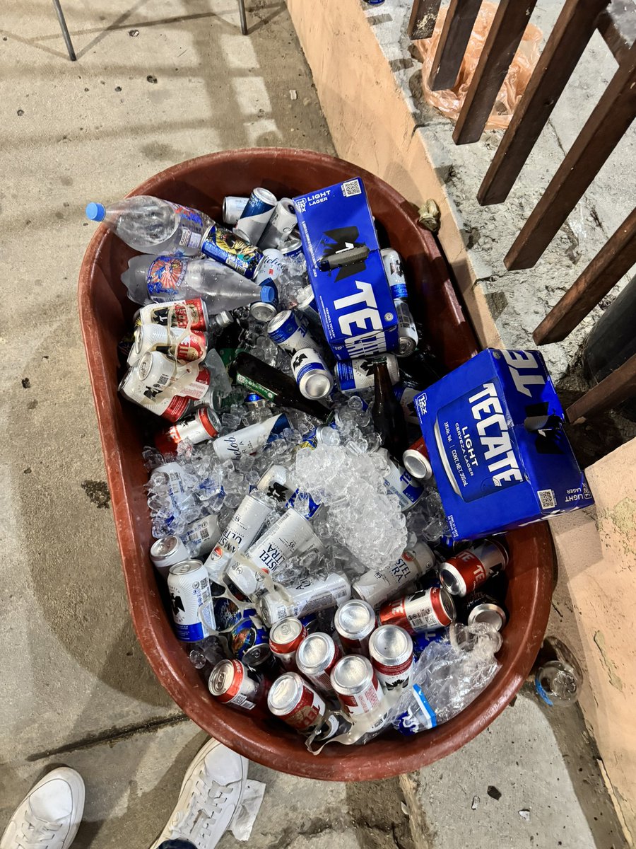 parejaswtijuana tweet media