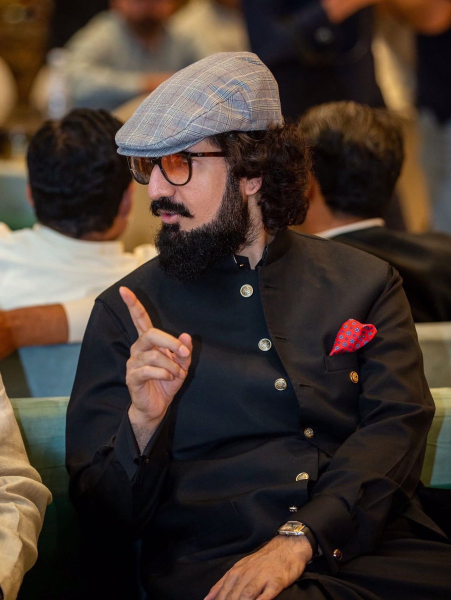 Sahibzada Sultan also ensured the successful hosting of the 2023 World Cup Qualifiers in Pakistan
صاحبزادہ سلطان صاحب آپ نے عالمی سطح پر کھیلوں کے مقابلے میں نمائندگی کی ہے 
#SultanVicePresidentITPF
#SultanRisesAgain
#GreenFlagRisesAtITPF