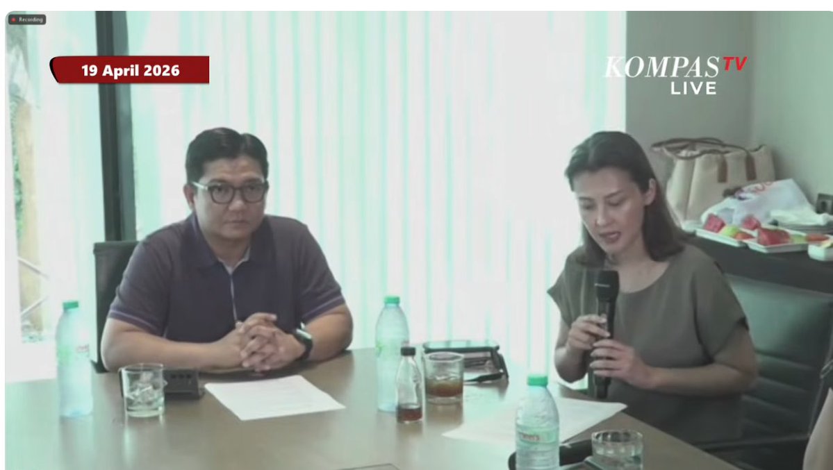 Dosen Kesayanganmu tweet media