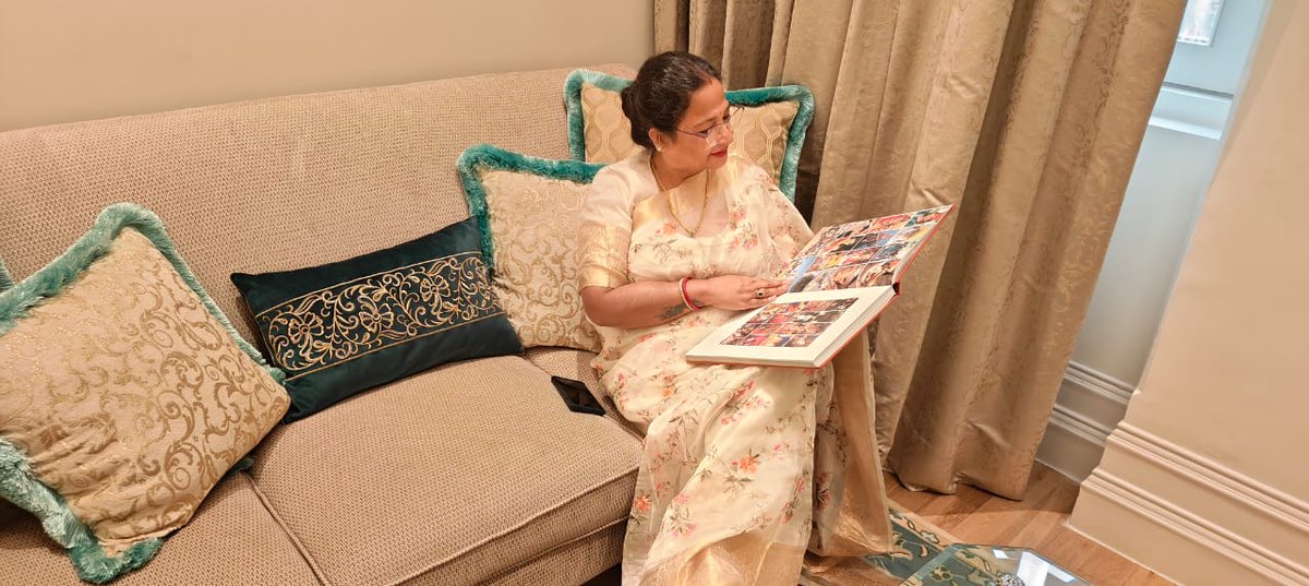devamitrapanda's tweet image. #randomClick by husband  me time in #TheTajMumbai
