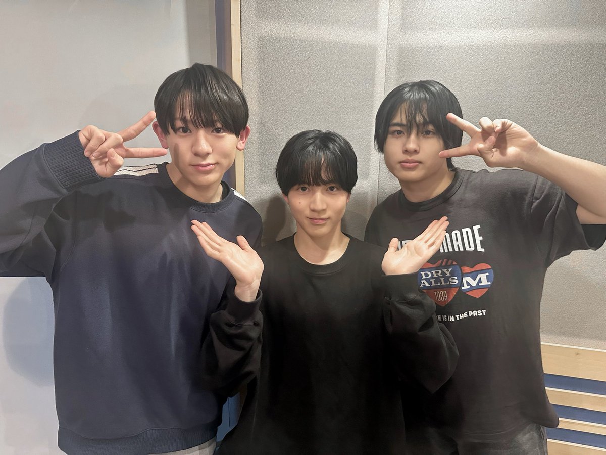 jr_official_X's tweet image. 【 Radio📻 】

日曜日の22:00からは『 #とれ関 』の時間です🌟

今週は #池川侑希弥 と
#亀井海聖 #井上蒼生 がお届けします✌🏻✌🏻

今夜もぜひお楽しみに🎙️💨

#Boysbe #関西ジュニア