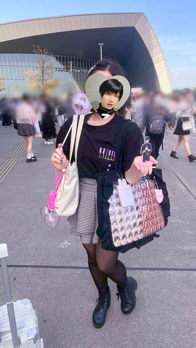 ℛ𝒾ℴ tweet media