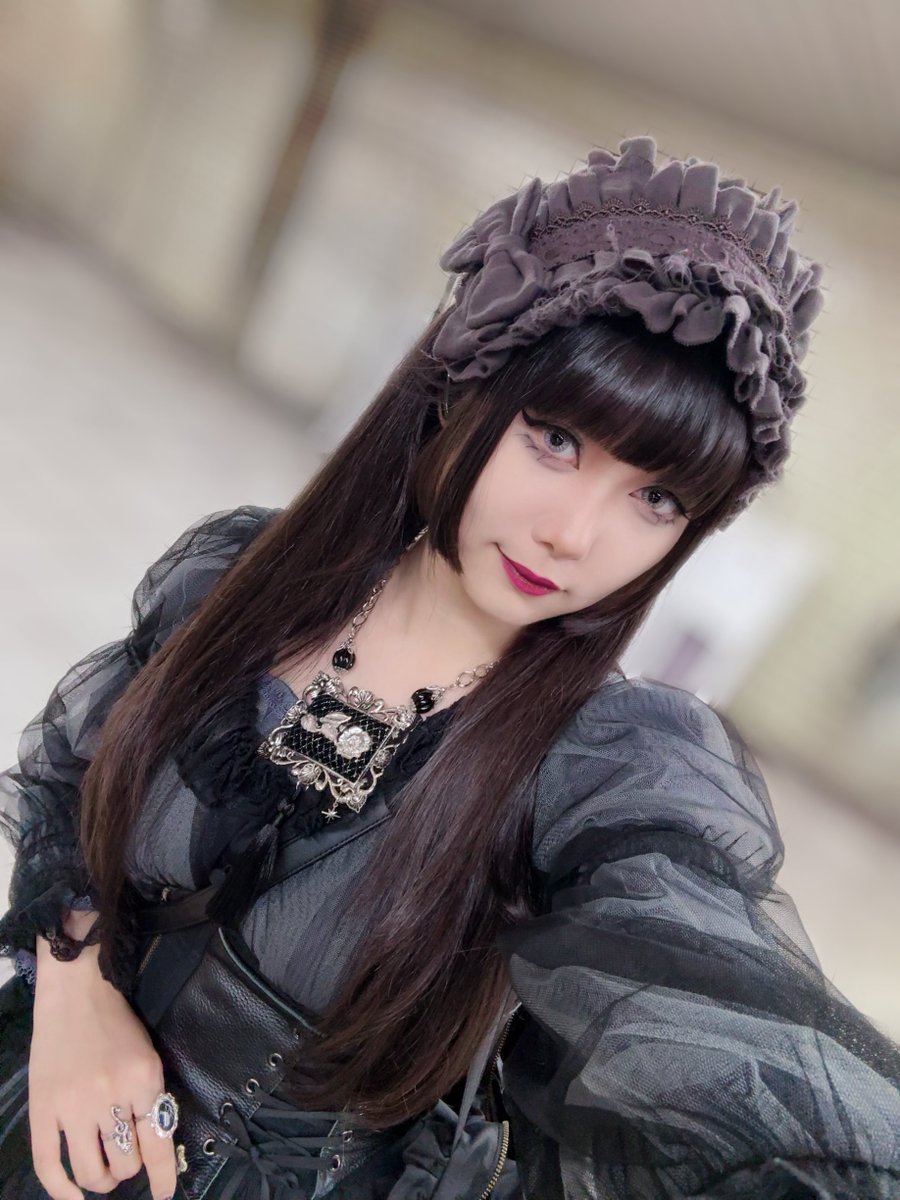 きのう🫧
珍しくグレーだた🐺🩶 ̖́-