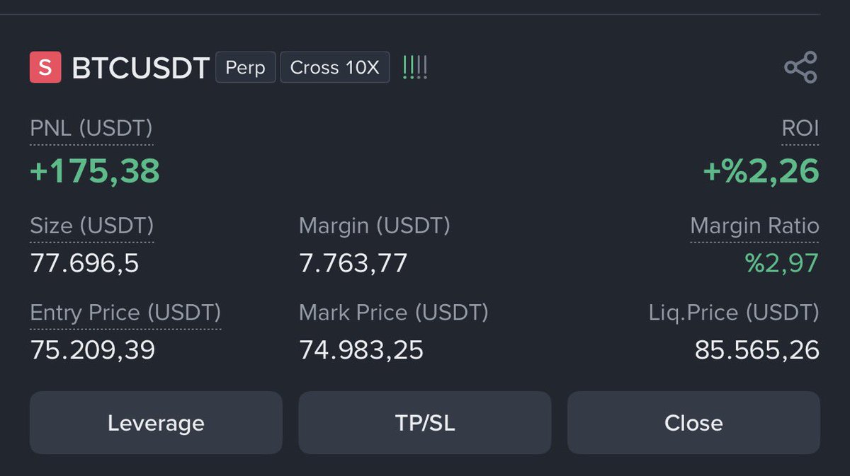 Foxy 🦊 tweet media