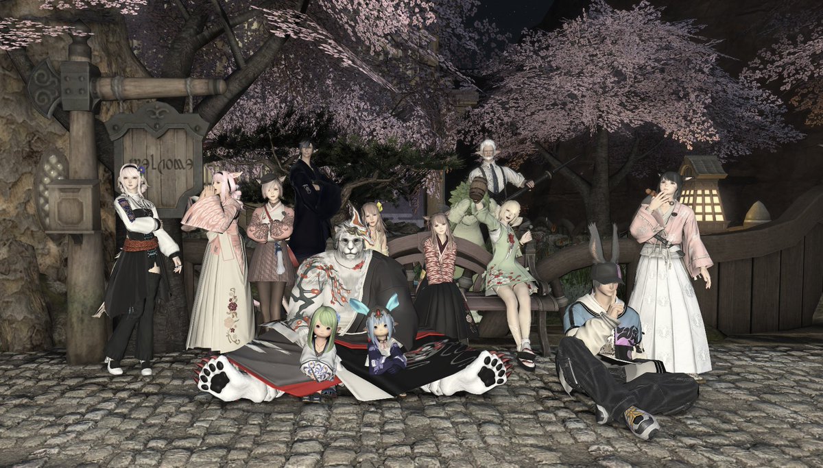 Tukishiro_FF14's tweet image. LSのみんなとお花見に出かけました
エオルゼアの桜もまた良いですね🌸
#FF14  #HeartBreak #ハトブレ
 #ゼロムス並木道