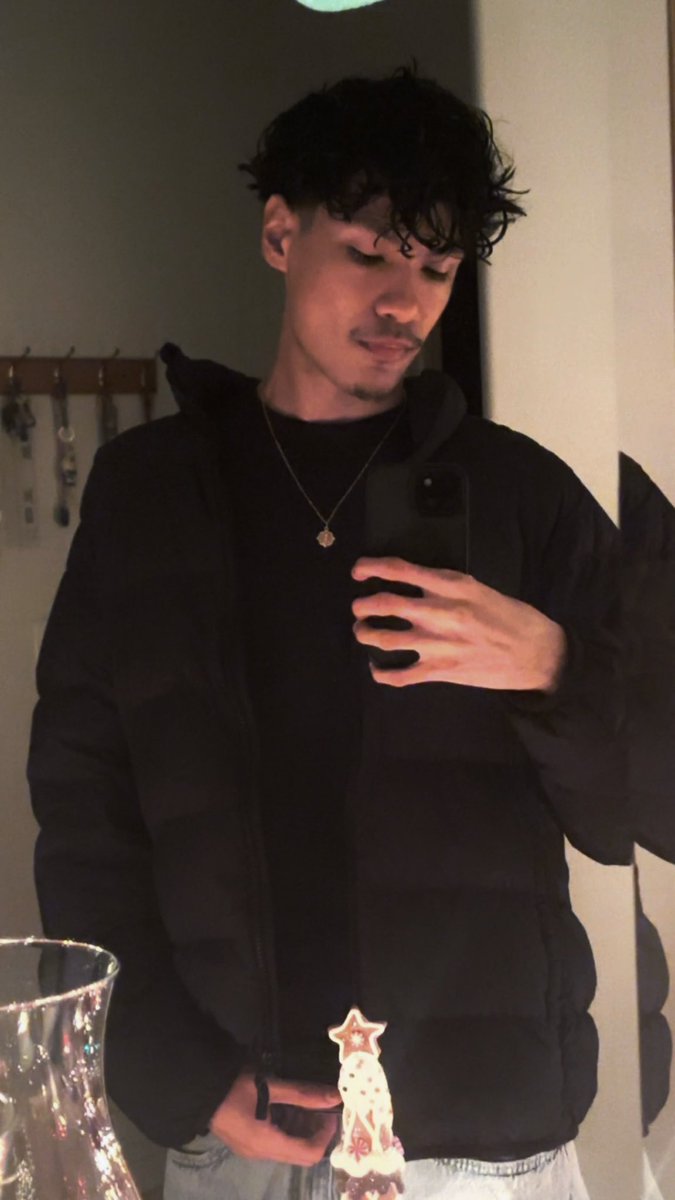 jcxrvv_8's tweet image. forgot to put tags in da last post 😭

#newacc #cali