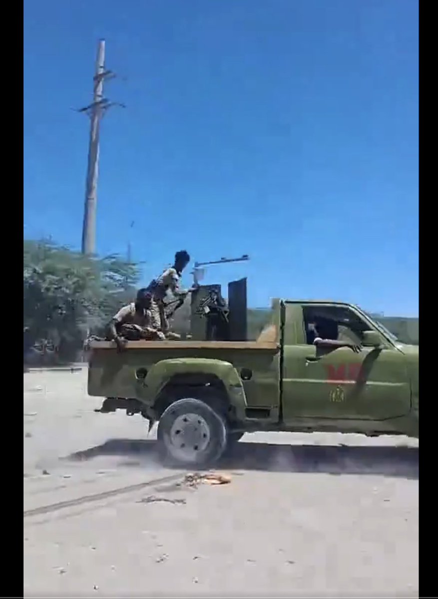 RAbdiAnalyst's tweet image. #ALERT

Somalia update:

Mogadishu on edge as HSM and allies intensify violent land grabs, prepare to 'cash out' 

With just 15 days left from expiry of its mandate, the Hassan Sheik government is cranking up violent land seizures in Mogadishu, disposing off usurped land in quick