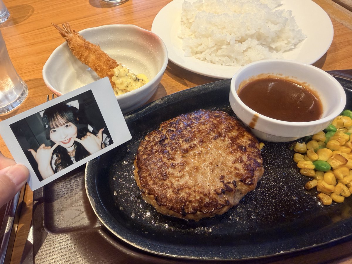 りなつん。 tweet media