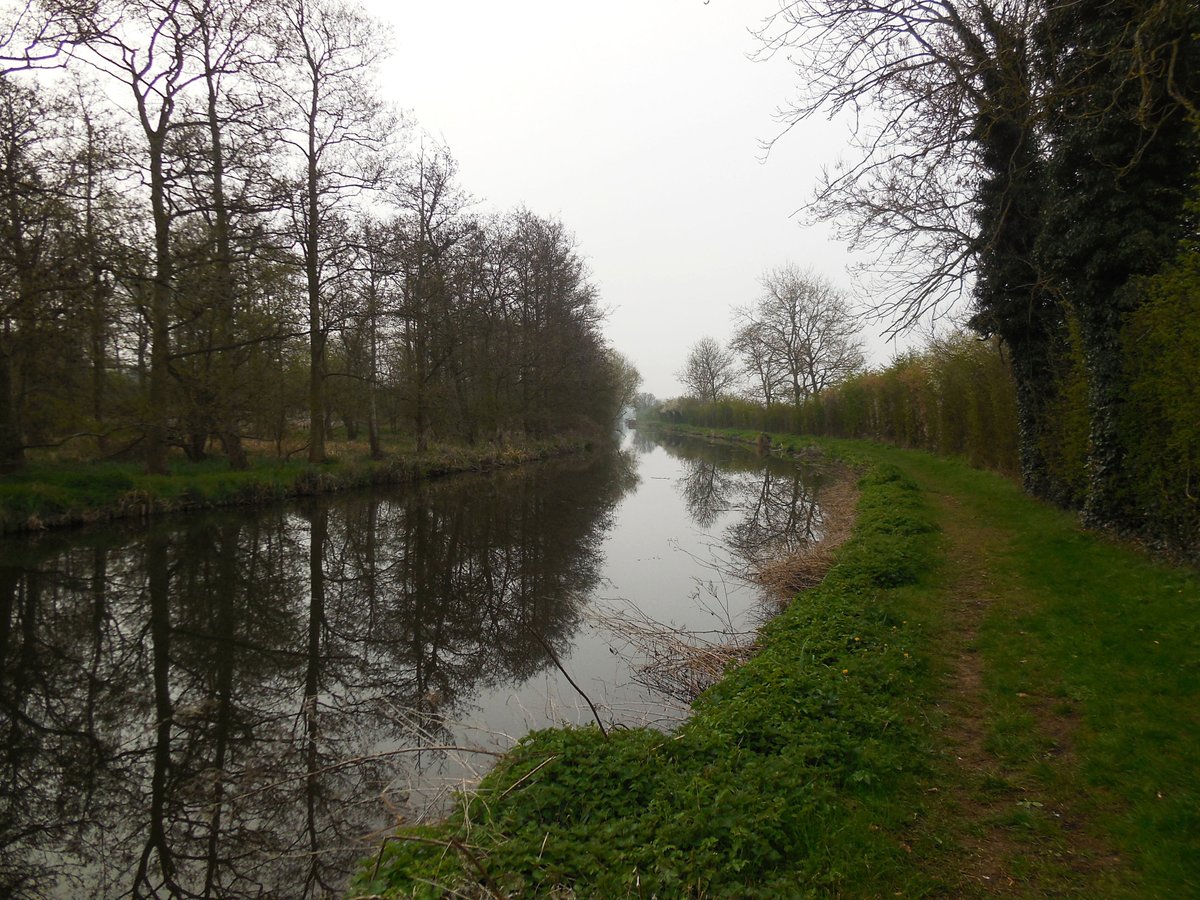 retired_tom's tweet photo. My photos from #April 2019
@CanalRiverTrust #OxfordCanal #NellBridge #Aynho #Lock #Bridge #Reflections
#Canals & #Waterways can provide #Peace & #calm for your own #Wellbeing #Lifesbetterbywater #KeepCanalsAlive https://t.co/fEydW0gDoB