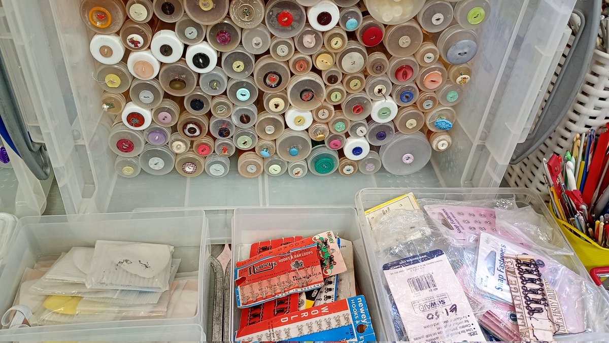 BusyFingersAng's tweet image. I'm at Mona car boot this morning, Sunday 19th April 2026.
#Anglesey #YnysMon #Haberdashery #SupportLocal #BuyLocal