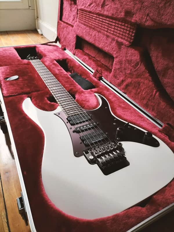 TheGuitarPit's tweet image. 🎸 Ibanez RG2550Z Prestige MIJ White
💰 $1,703 · Excellent Condition
🔗 theguitarpit.com
#guitar #reverb #ibanez #theguitarpit