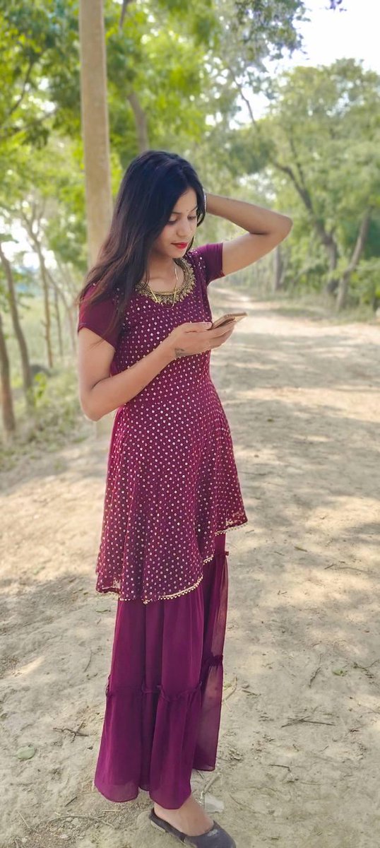 archna381's tweet image. आंखों की चमक और होठों की मुस्कान को बनाए रखने में हमें समर्थन की जरुरत है 🌟💫😊👍
#photographychallengechallenge #viralchallenge #post #vairal #photooftheday