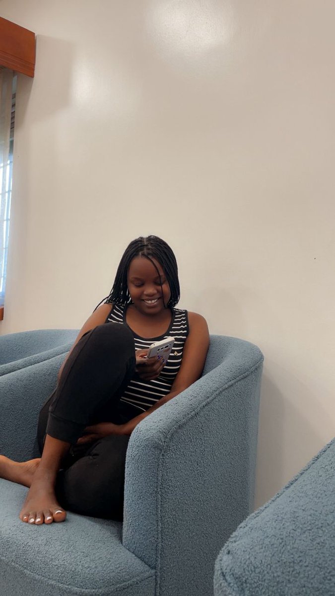 hustlebae0's tweet photo. Today's not my birthday but more life to me🥰❤🥳🥳🥳 https://t.co/nV1uwLYqIh