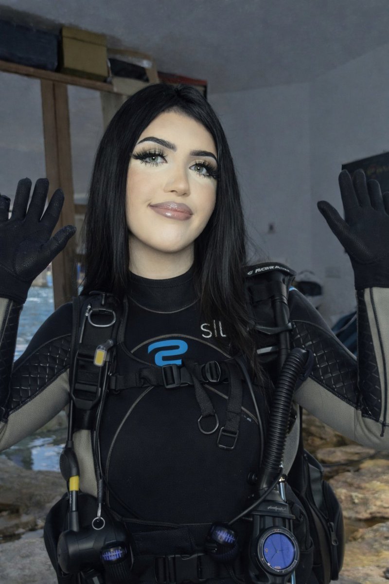Scuba Sarah tweet media