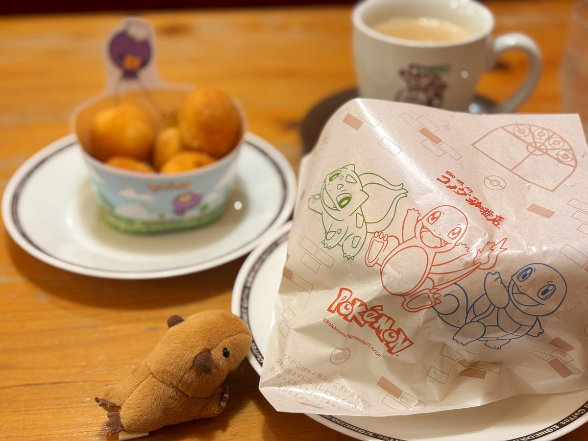 riyong_05's tweet photo. ﾏｲﾌｪｲﾊﾞﾘｯﾄﾎﾟｹﾓﾝﾌﾜﾝﾃﾁｬﾝを目的に来たものの、席から見えるポスターにだけチーズボールに販売終了シールが貼られてて、しょもしょもしながら「ﾁｰｽﾞﾎﾞｰﾙﾊ‥ｵﾜﾘﾏｼﾀｶ‥」と店員さんに聞い������、「終わってませんが‥？」と怪訝な顔で言われました美味しかったです。 https://t.co/xFNivEouJI