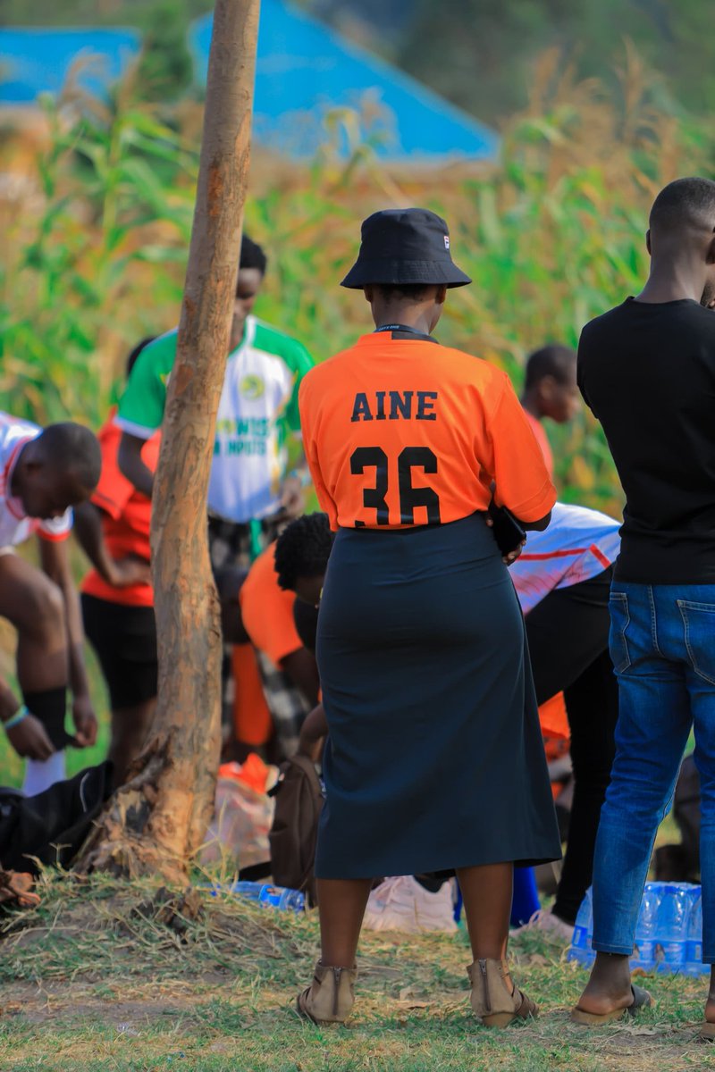 WESTERN TWEEPS tweet media