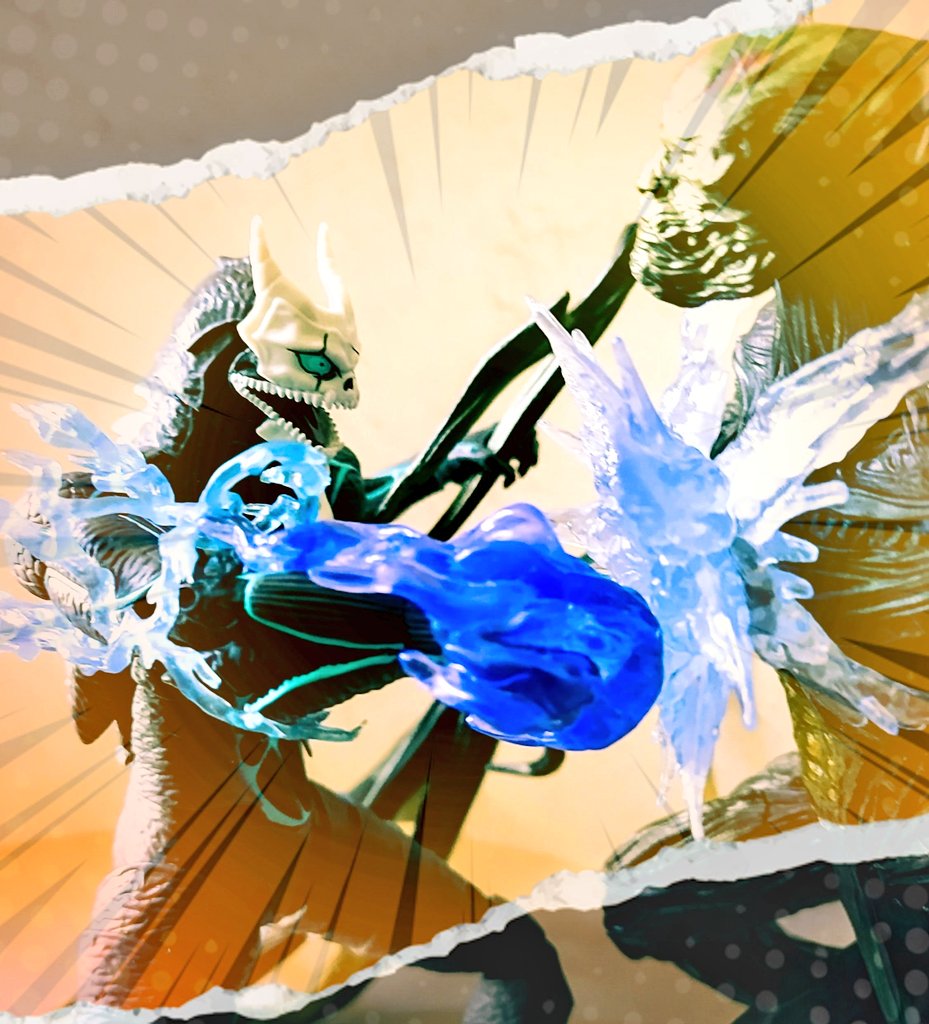 shalack_hozumi's tweet image. #toyphotography

『近距離パワー型』vs『中・遠距離拘束・制御型』

力づくで拘束を引き千切り、必殺パンチを叩き込む！
#Kaiju