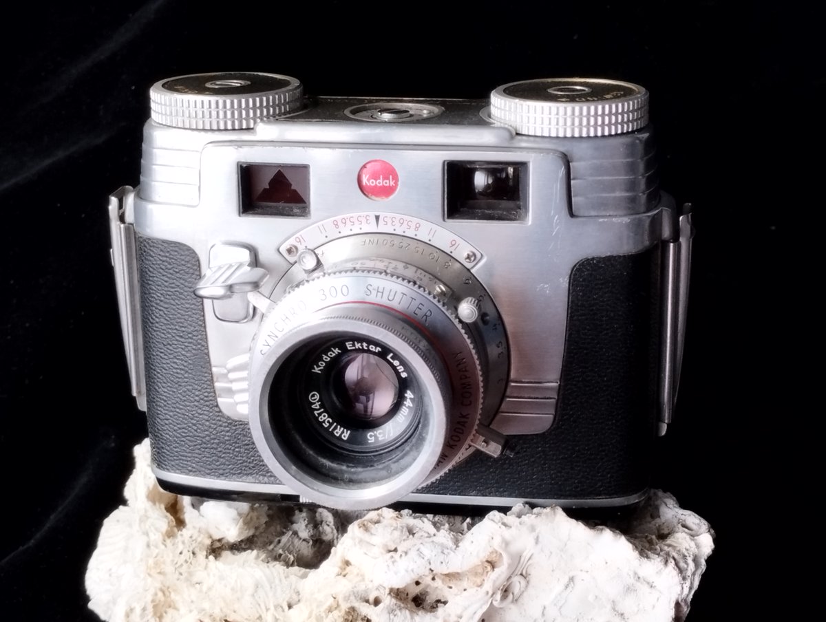 こ*ん様 名049 カメラ 5点 まとめ売り Nikon (ニコン) ミラーレス一眼カメラ Z5 2493万画素(総画素) フル