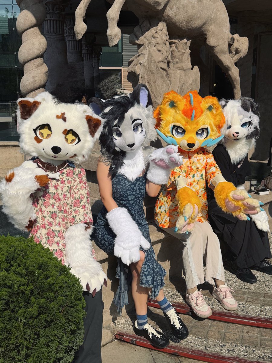 flatwhite0209's tweet photo. With friends 🔆💖
📷：@fishmimi_ https://t.co/rOScTgSehY