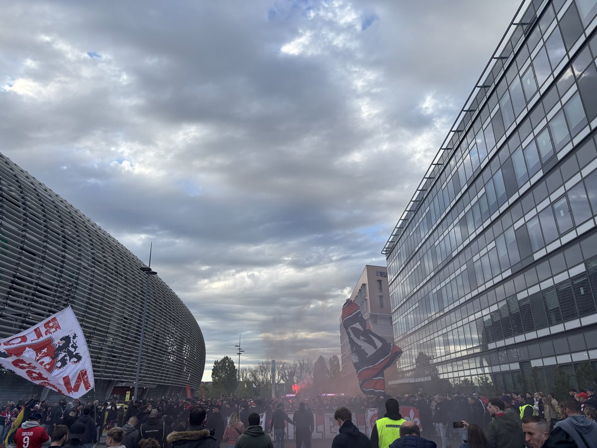 QTN_ground's tweet photo. 📅18/04/26

🏟️Stade Pierre Mauroy, Lille   

🎟️10e

🏆 Ligue 1 J30

⚽️ LOSC 0-0 OGC Nice https://t.co/tftyrua7Nq
