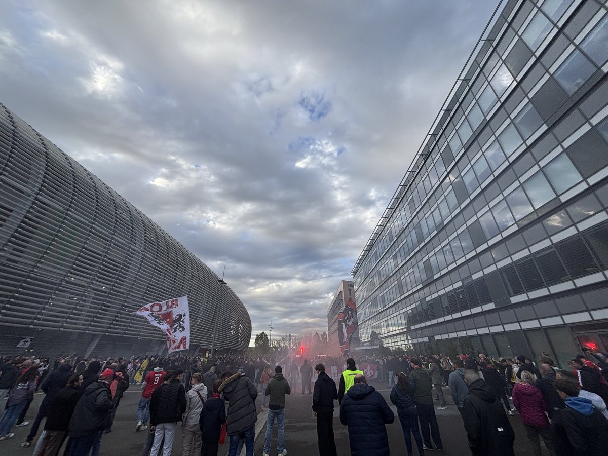 QTN_ground's tweet photo. 📅18/04/26

🏟️Stade Pierre Mauroy, Lille   

🎟️10e

🏆 Ligue 1 J30

⚽️ LOSC 0-0 OGC Nice https://t.co/tftyrua7Nq