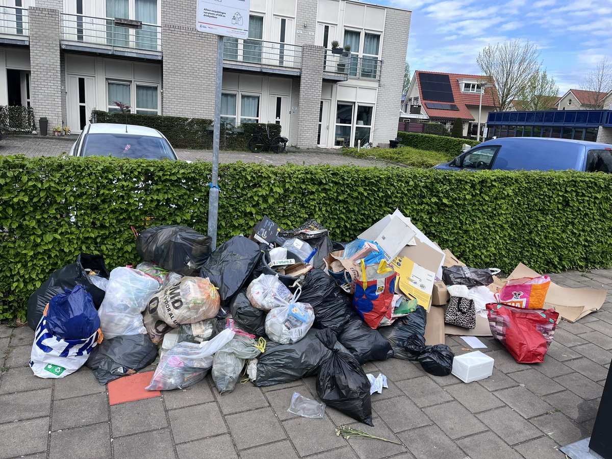 Afvaldumping Hengelo tweet media