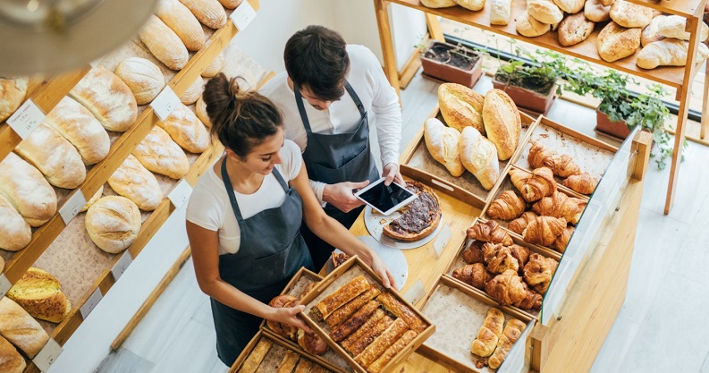 Vegannews3's tweet image. These 10 classic French patisserie recipes are made entirely vegan. tinyurl.com/2s4fnkmu #vegan #patisserie #baking #Frenchcuisine